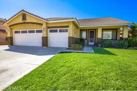 5912 Half Dome Dr, Fontana, CA 92336