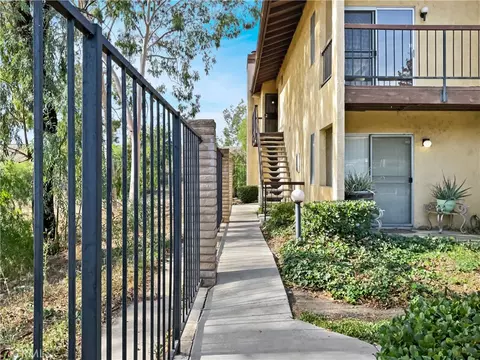 3118 Little Mountain Dr #B, San Bernardino, CA 92405