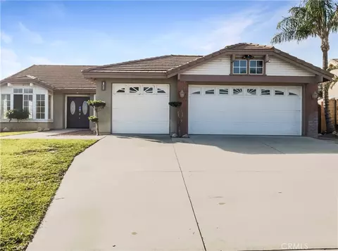 2715 Plaza Serena Dr, Rialto, CA 92377