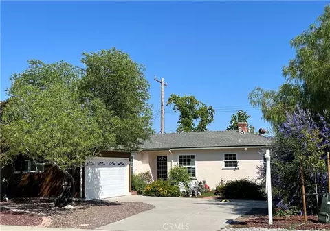 418 Saint Augustine Ave, Claremont, CA 91711