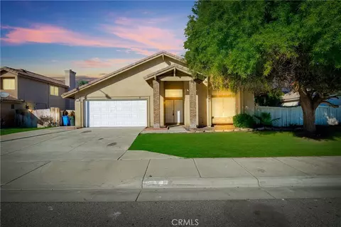 1327 Da Vinci Dr, San Jacinto, CA 92583