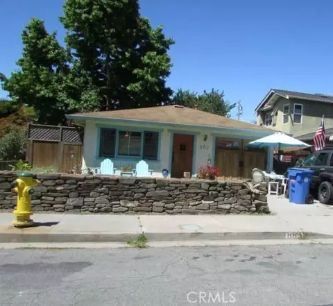 863 Gharkey St, Santa Cruz, CA 95060