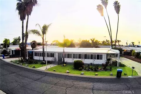 151 Santa Clara Cir, Hemet, CA 92543