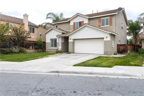 864 Browning Ct, San Jacinto, CA 92583