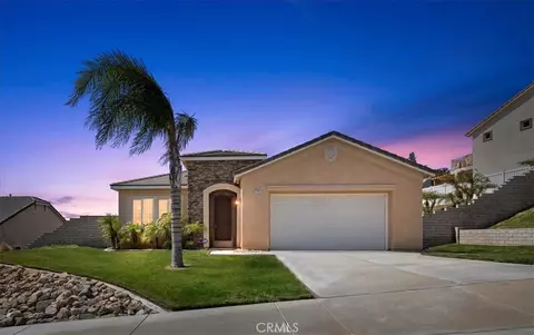 6890 N Huntington Dr, San Bernardino, CA 92407