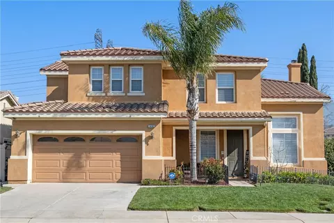 1492 Moonlight Dr, Beaumont, CA 92223 photo 1