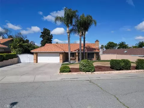 2366 Sonoma Dr, San Jacinto, CA 92583