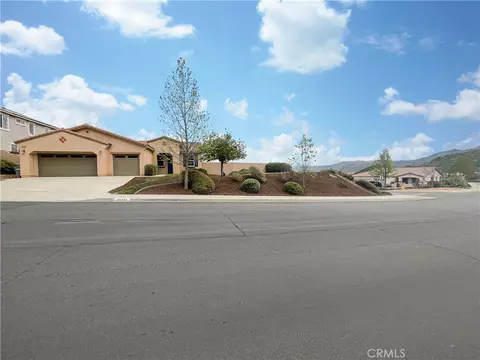 29455 Mcvicker Canyon Park Rd #R, Lake Elsinore, CA 92530