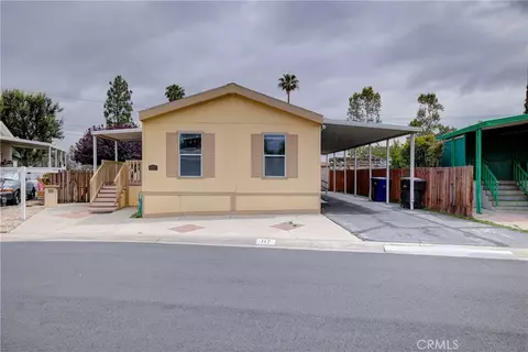 3700 Buchanan #117, Riverside, CA 92503