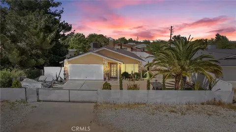 16158 Cajon St, Hesperia, CA 92345 photo 1