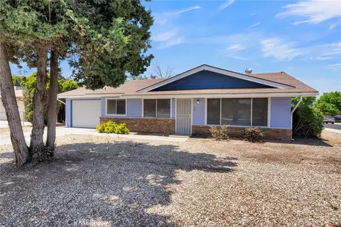 185 N Meridian St, Hemet, CA 92544