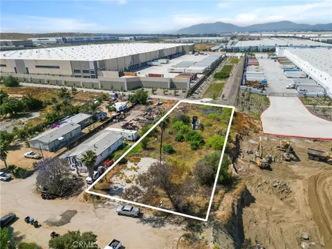 22738 Redwood Dr, Perris, CA 92570