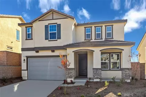 45137 Kingbird Ln, Lake Elsinore, CA 92532