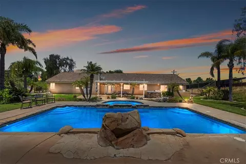 16035 Summit Crest Dr, Riverside, CA 92506