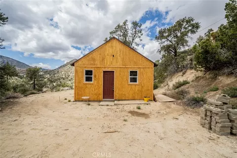 7725 Scenic Dr, Pinon Hills, CA 92372 photo 10