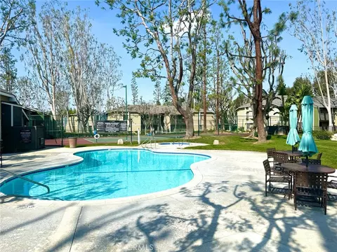 3535 Banbury Dr #178, Riverside, CA 92505