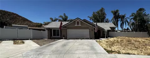 1507 Chateau Ct, San Jacinto, CA 92583