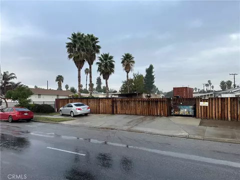 4819 Tyler St, Riverside, CA 92503 photo 2