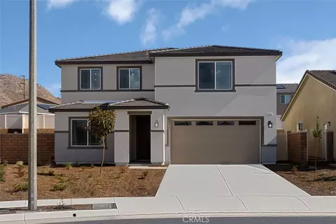 7574 Goldenfruit Cir, Riverside, CA 92507
