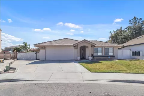 950 Shana Pl, San Jacinto, CA 92583