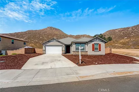 7273 Grazing Ln, Riverside, CA 92507