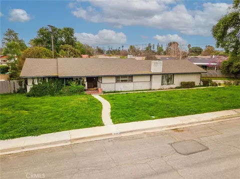 5464 Grassy Trail Dr, Riverside, CA 92504