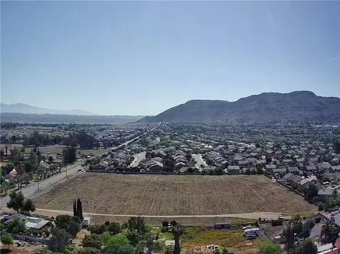 2173 Cactus Ave, Moreno Valley, CA 92555