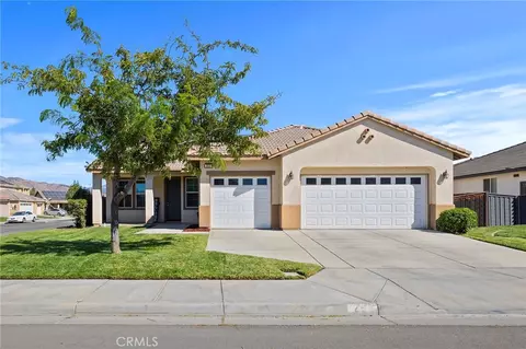 253 Percheron Ct, San Jacinto, CA 92582