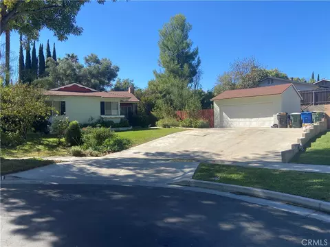 8391 Camelia Dr, Riverside, CA 92504