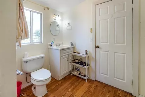 Bath - 17386 Sage Ave, Riverside, CA 92504 photo 2 of 6