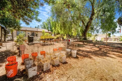 Exterior - 17386 Sage Ave, Riverside, CA 92504 photo 6 of 17