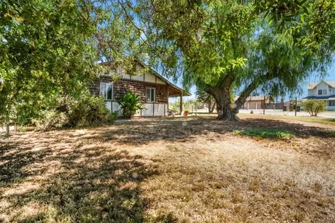 Exterior - 17386 Sage Ave, Riverside, CA 92504 photo 15 of 17