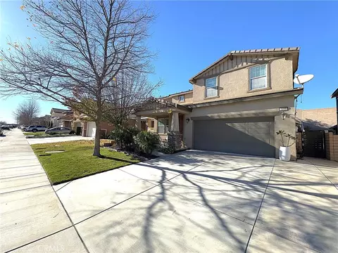 3681 Bur Oak Rd, San Bernardino, CA 92407