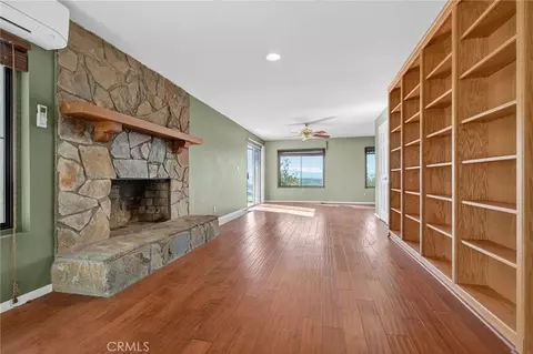 Living - 20682 Hill Top Dr, Riverside, CA 92507 photo 12 of 13
