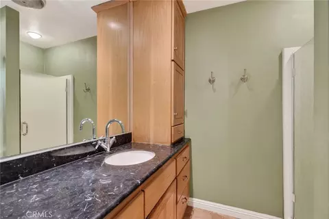 Bath - 20682 Hill Top Dr, Riverside, CA 92507 photo 2 of 3