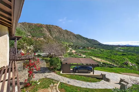 Exterior - 20682 Hill Top Dr, Riverside, CA 92507 photo 16 of 19