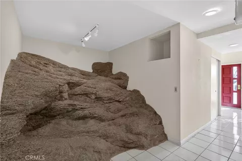 Entry Way - 20682 Hill Top Dr, Riverside, CA 92507 photo 3 of 4