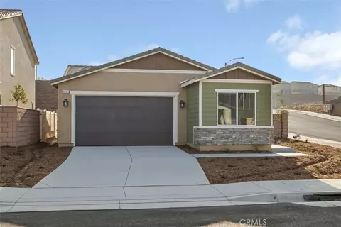 4604 Florence Dr, Lake Elsinore, CA 92530