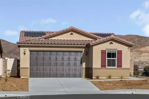 4561 Florence Dr, Lake Elsinore, CA 92530