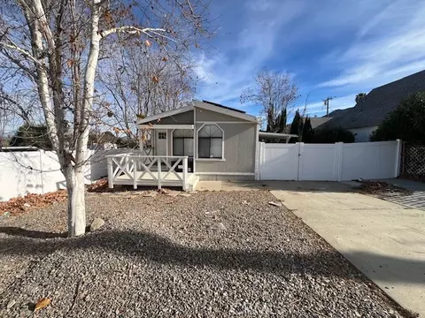 33056 Garner Rd, Lake Elsinore, CA 92530