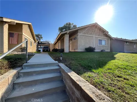 Exterior - 1404 E Sail Ave, Orange, CA 92865 photo 4 of 7