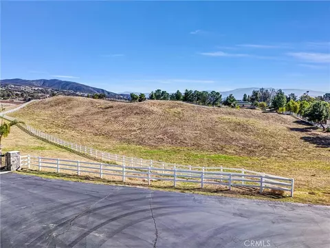 36335 Via Burgandy, Temecula, CA 92592