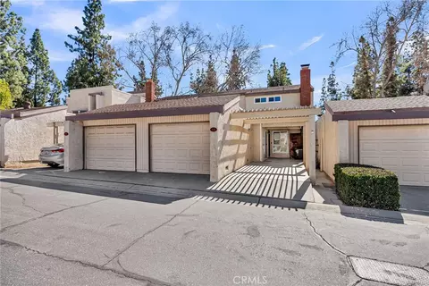 806 Daffodil Dr, Riverside, CA 92507