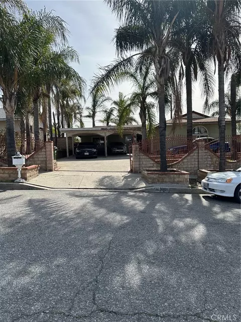 13386 Oscar St, Sylmar, CA 91342