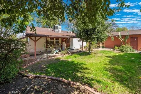 Exterior - 4660 Cover St, Riverside, CA 92506 photo 13 of 15