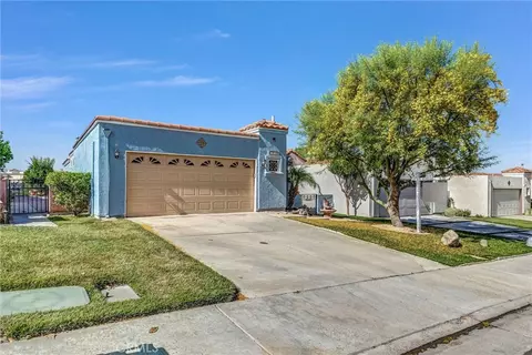 1814 Carrera Dr, San Jacinto, CA 92583