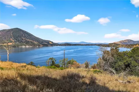 3019 Oak Crest Dr, Clearlake, CA 95422