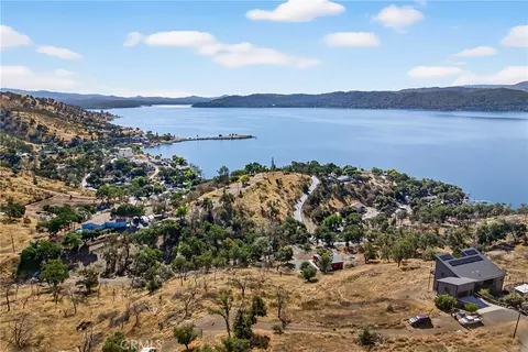 3111 Oak Crest Dr, Clearlake, CA 95424