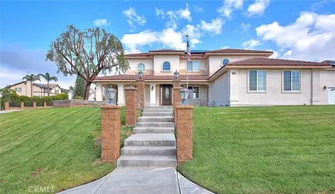 29354 Water St, Highland, CA 92346