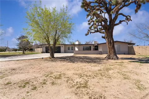 10440 6th Ave, Hesperia, CA 92345 photo 1